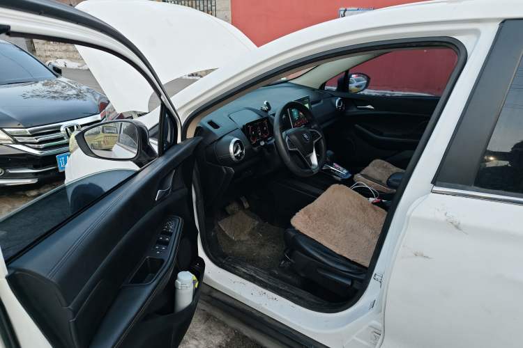 Used BYD Yuan New Energy 2018 EV360 Smart Connect Cool Edition Driver Seat