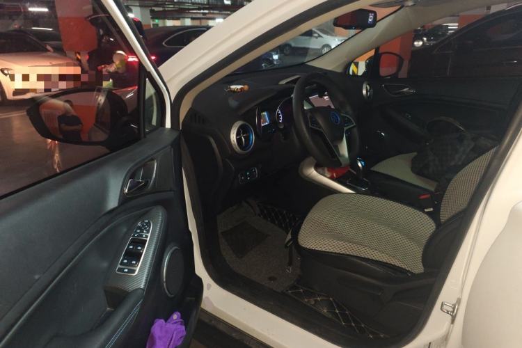 Used BYD Yuan New Energy 2018 EV360 Smart Connect Cool Edition Driver Seat