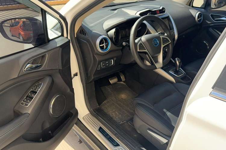 Used BYD Yuan New Energy 2018 EV360 Smart Connect Cool Edition Driver Seat
