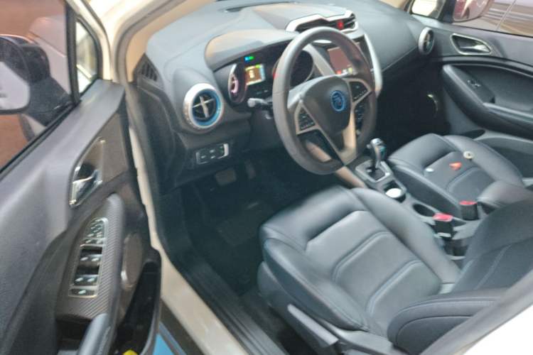 Used BYD Yuan New Energy 2018 EV360 Smart Connect Cool Edition Driver Seat