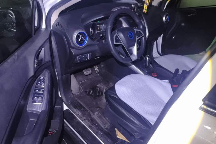 Used BYD Yuan New Energy 2018 EV360 Smart Connect Cool Edition Driver Seat