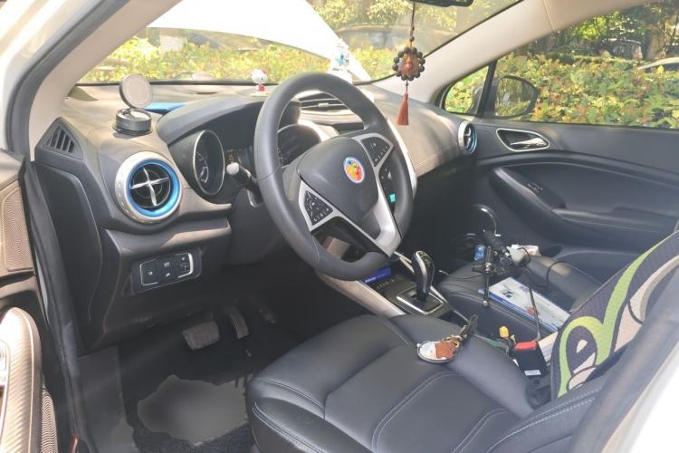 Used BYD Yuan New Energy 2018 EV360 Smart Connect Cool Edition Driver Seat