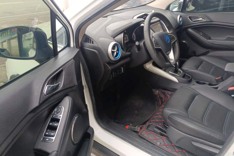 Used BYD Yuan New Energy 2018 EV360 Smart Connect Cool Edition Driver Seat