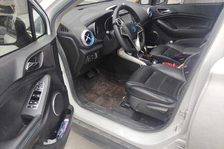 Used BYD Yuan New Energy 2018 EV360 Smart Connect Cool Edition Driver Seat
