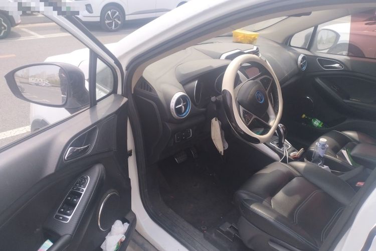 Used BYD Yuan New Energy 2018 EV360 Smart Connect Cool Edition Driver Seat