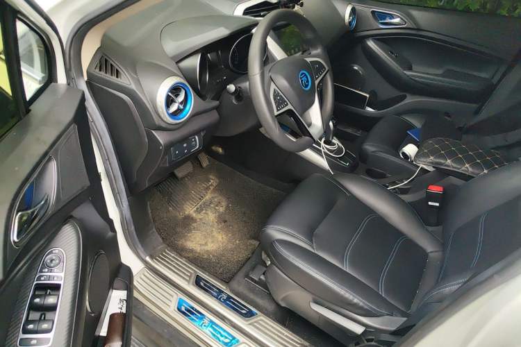 Used BYD Yuan New Energy 2018 EV360 Smart Connect Cool Edition Driver Seat