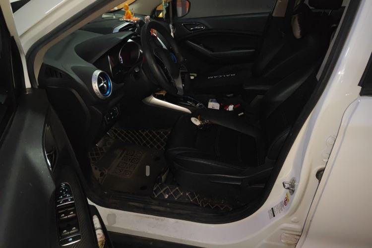Used BYD Yuan New Energy 2018 EV360 Smart Connect Cool Edition Driver Seat