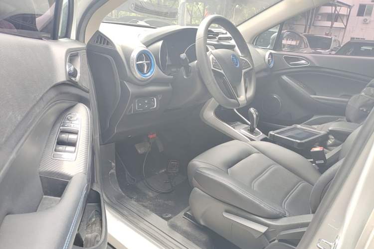 Used BYD Yuan New Energy 2018 EV360 Smart Connect Cool Edition Driver Seat