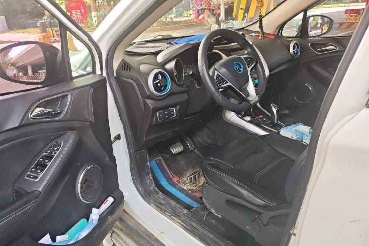 Used BYD Yuan New Energy 2018 EV360 Smart Connect Cool Edition Driver Seat
