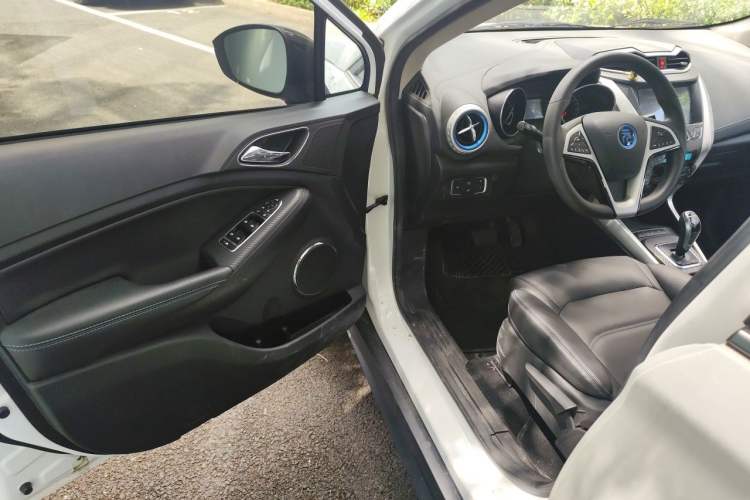 Used BYD Yuan New Energy 2018 EV360 Smart Connect Cool Edition Driver Seat