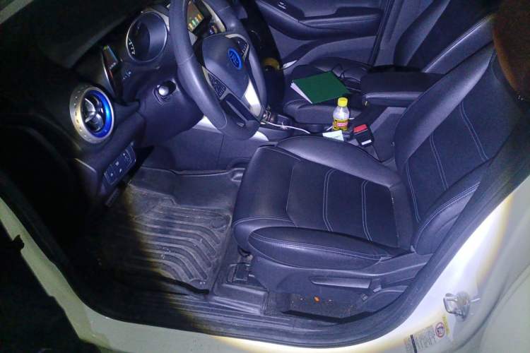 Used BYD Yuan New Energy 2018 EV360 Smart Connect Cool Edition Driver Seat