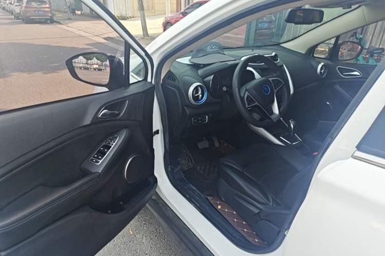 Used BYD Yuan New Energy 2018 EV360 Smart Connect Cool Edition Driver Seat