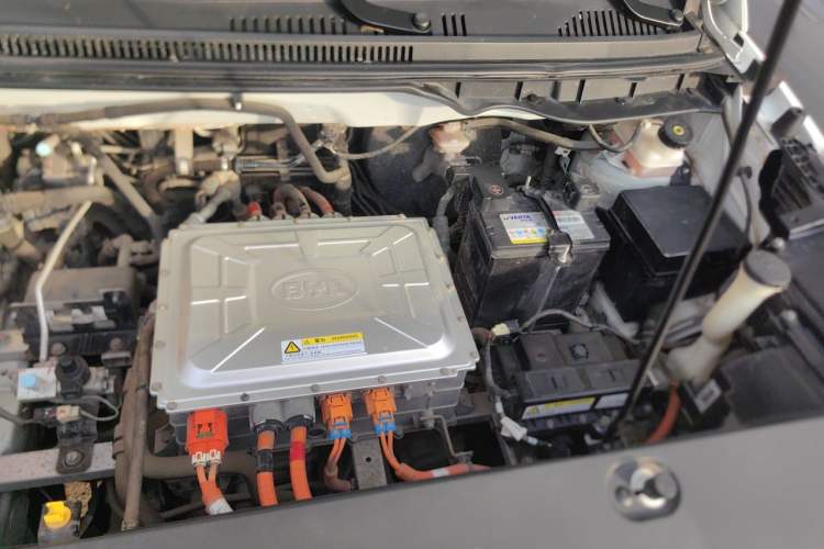 Used BYD Yuan New Energy 2018 EV360 Smart Connect Cool Edition Engine Bay Left