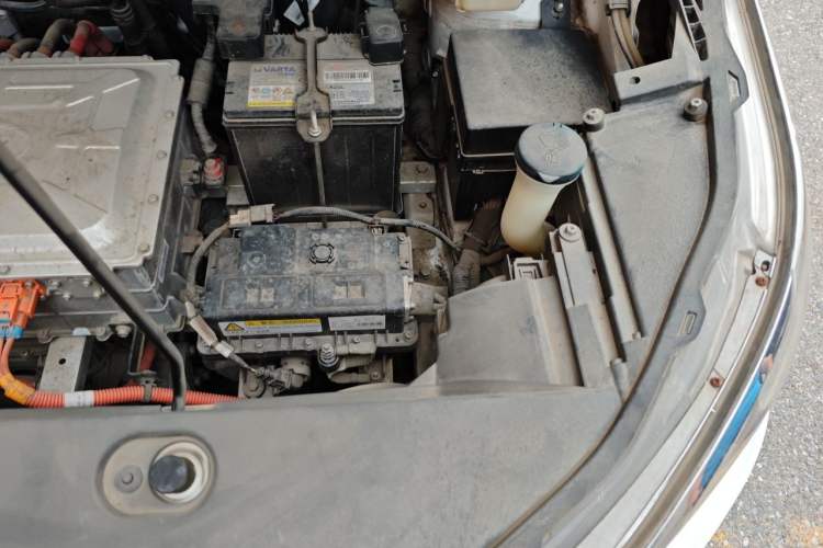 Used BYD Yuan New Energy 2018 EV360 Smart Connect Cool Edition Engine Bay Left
