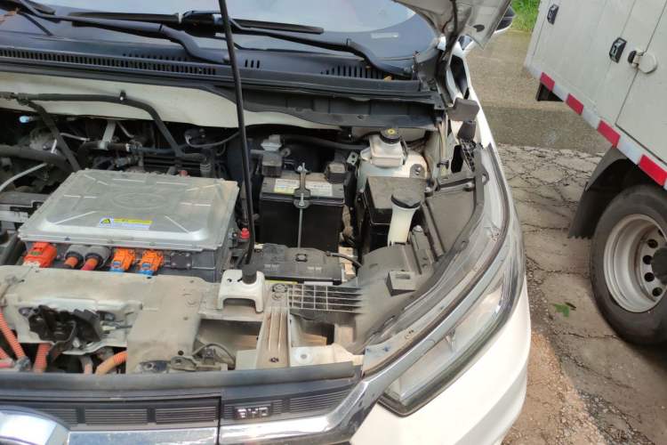 Used BYD Yuan New Energy 2018 EV360 Smart Connect Cool Edition Engine Bay Left