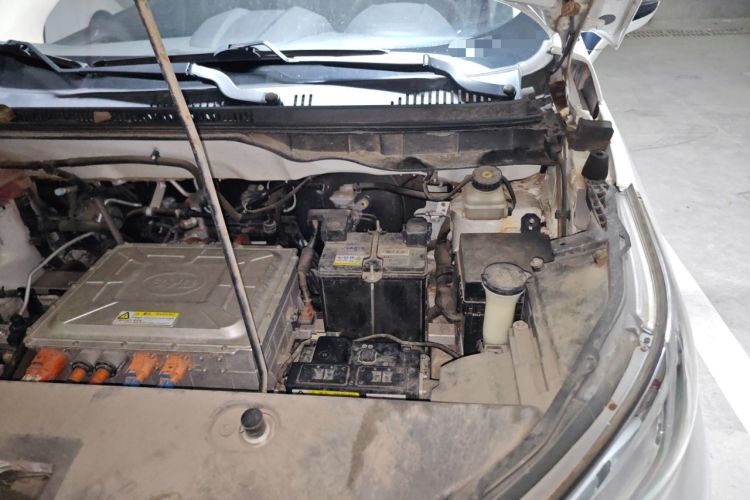 Used BYD Yuan New Energy 2018 EV360 Smart Connect Cool Edition Engine Bay Left