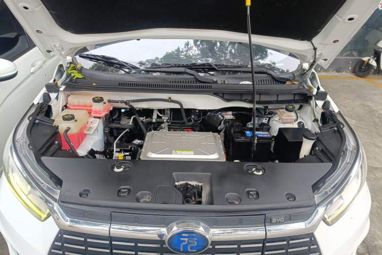 Used BYD Yuan New Energy 2018 EV360 Smart Connect Cool Edition Engine Bay