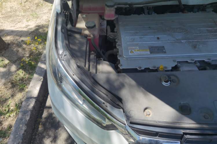 Used BYD Yuan New Energy 2018 EV360 Smart Connected Cool Model Engine Bay Right
