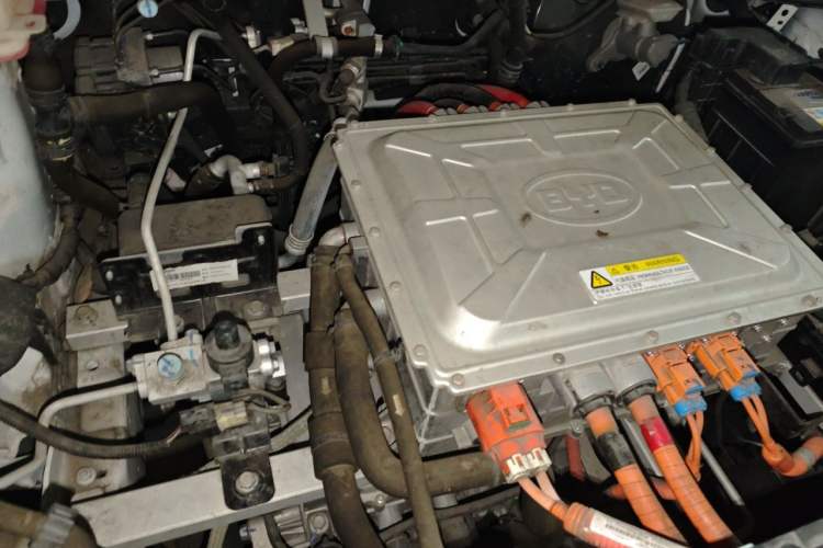 Used BYD Yuan New Energy 2018 EV360 Smart Connect Cool Edition Engine Bay Right
