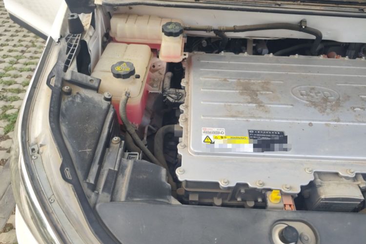 Used BYD Yuan New Energy 2018 EV360 Smart Connected Cool Model Engine Bay Right