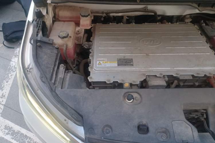 Used BYD Yuan New Energy 2018 EV360 Smart Connected Cool Model Engine Bay Right