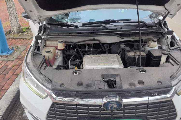 Used BYD Yuan New Energy 2018 EV360 Smart Connect Cool Edition Engine Bay Right