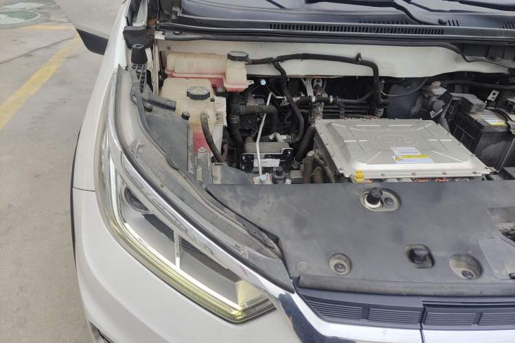 Used BYD Yuan New Energy 2018 EV360 Smart Connect Cool Edition Engine Bay Right