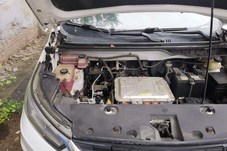 Used BYD Yuan New Energy 2018 EV360 Smart Connect Cool Edition Engine Bay Right