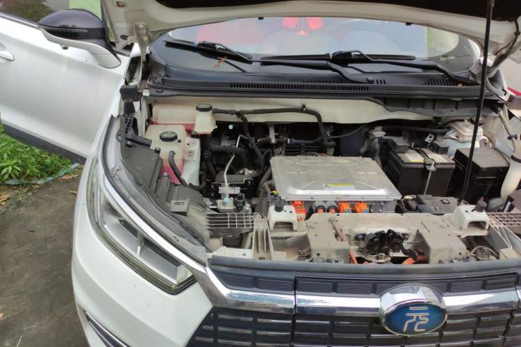 Used BYD Yuan New Energy 2018 EV360 Smart Connect Cool Edition Engine Bay Right