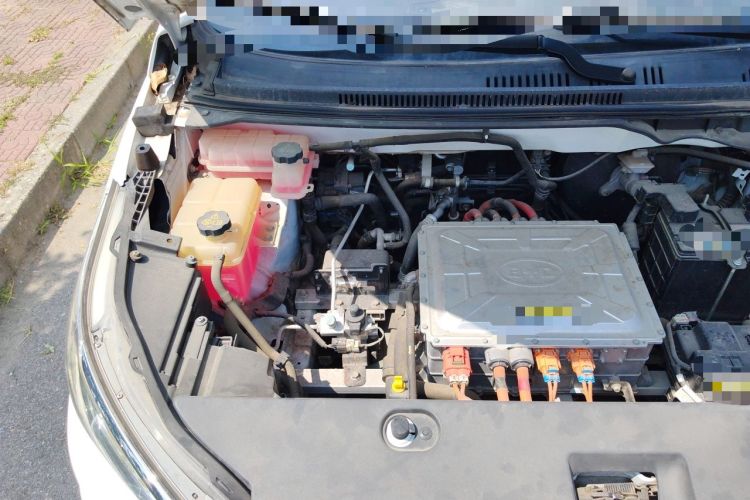 Used BYD Yuan New Energy 2018 EV360 Smart Connect Cool Edition Engine Bay Right