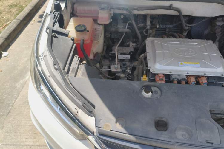 Used BYD Yuan New Energy 2018 EV360 Smart Connect Cool Edition Engine Bay Right
