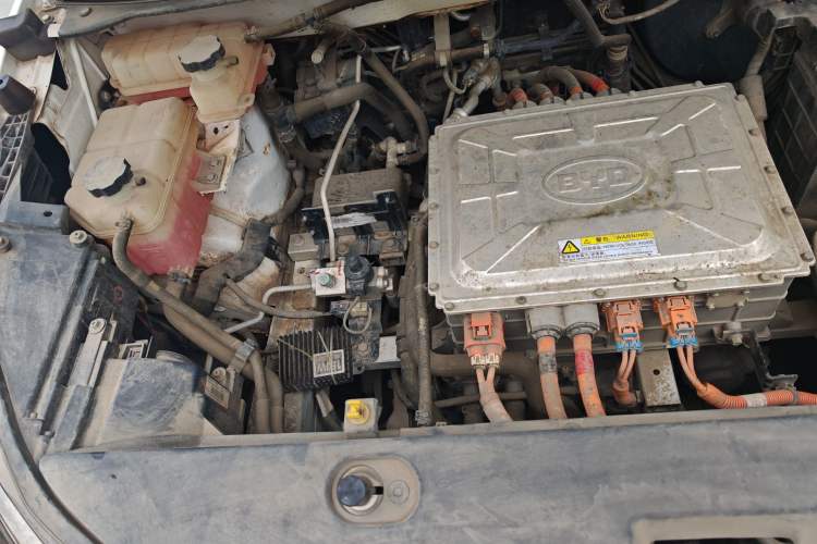 Used BYD Yuan New Energy 2018 EV360 Smart Connect Cool Edition Engine Bay Right