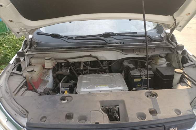 Used BYD Yuan New Energy 2018 EV360 Smart Connect Cool Edition Engine Bay