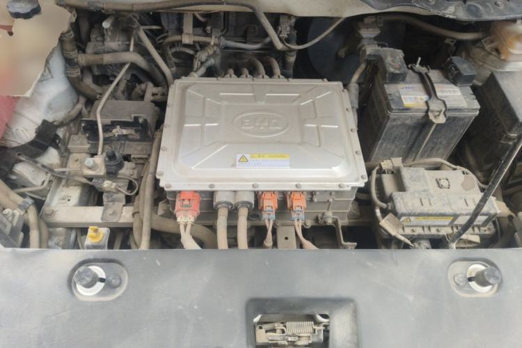 Used BYD Yuan New Energy 2018 EV360 Smart Connect Cool Edition Engine Bay