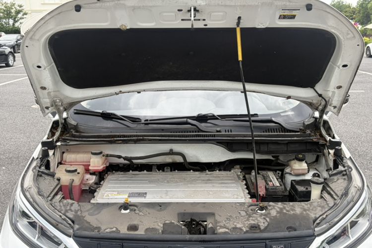 Used BYD Yuan New Energy 2018 EV360 Smart Connected Cool Model Engine Bay