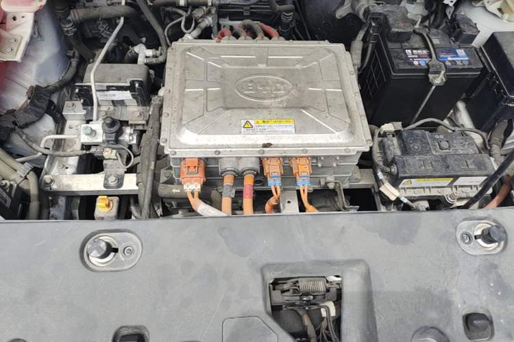 Used BYD Yuan New Energy 2018 EV360 Smart Connect Cool Edition Engine Bay