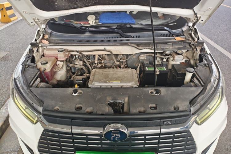Used BYD Yuan New Energy 2018 EV360 Smart Connect Cool Edition Engine Bay