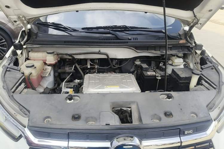 Used BYD Yuan New Energy 2018 EV360 Smart Connect Cool Edition Engine Bay