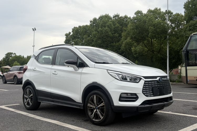 Used BYD Yuan New Energy 2018 EV360 Smart Connected Cool Model Exterior 1