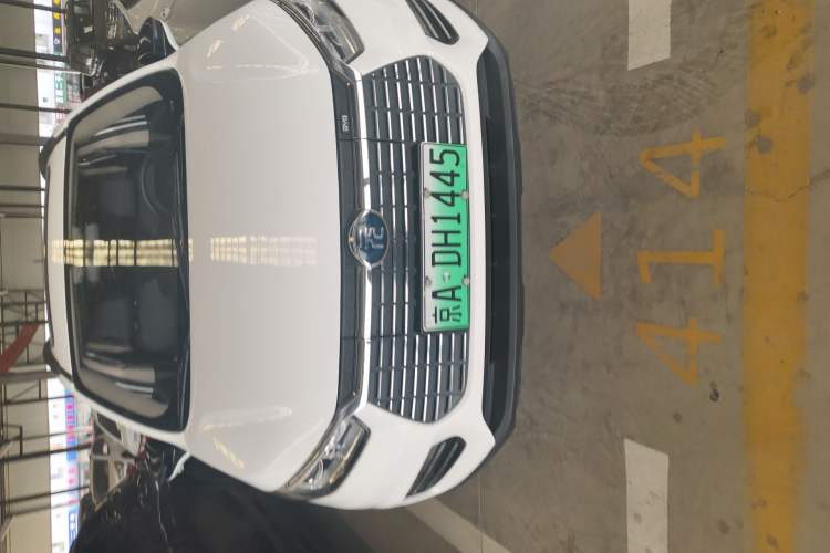 Used BYD Yuan New Energy 2018 EV360 Smart Connect Cool Edition Exterior 2