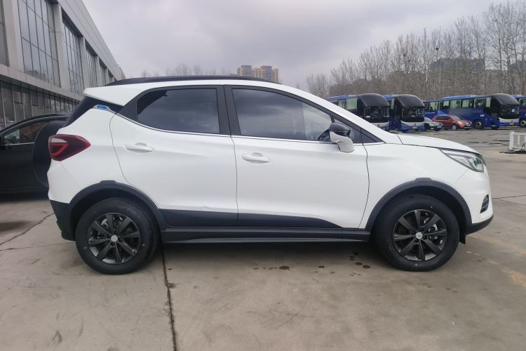 Used BYD Yuan New Energy 2018 EV360 Smart Connect Cool Edition Exterior 2