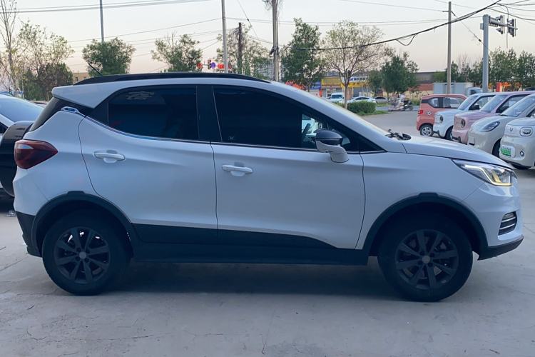 Used BYD Yuan New Energy 2018 EV360 Smart Connect Cool Edition Exterior 2