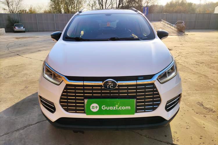 Used BYD Yuan New Energy 2018 EV360 Smart Connect Cool Edition Exterior 2