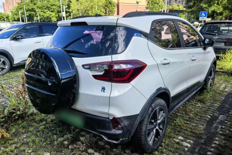 Used BYD Yuan New Energy 2018 EV360 Smart Connected Cool Model Exterior 2