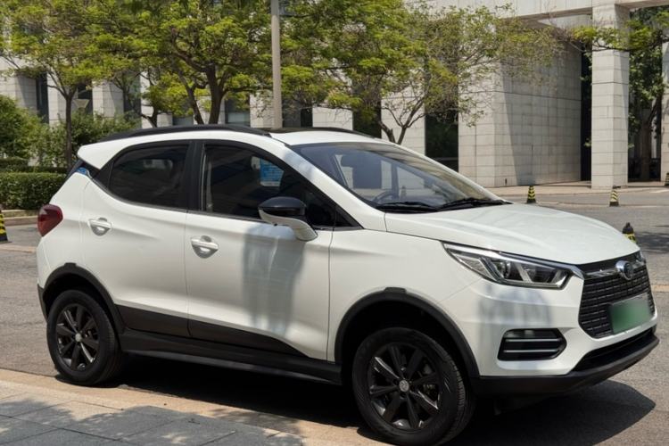 Used BYD Yuan New Energy 2018 EV360 Smart Connect Cool Edition Exterior 2