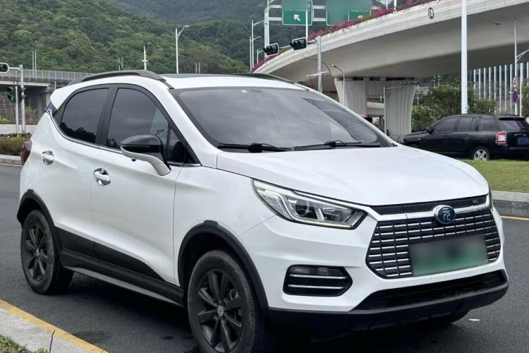 Used BYD Yuan New Energy 2018 EV360 Smart Connect Cool Edition Exterior 2
