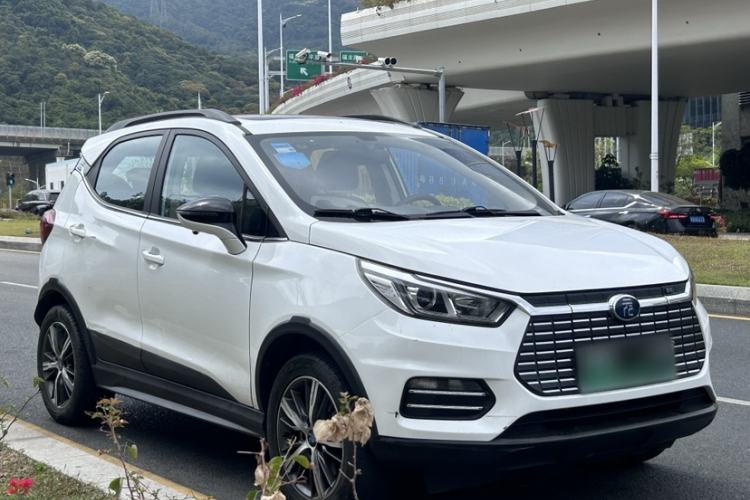 Used BYD Yuan New Energy 2018 EV360 Smart Connect Cool Edition Exterior 3