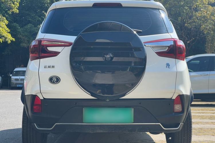 Used BYD Yuan New Energy 2018 EV360 Smart Connect Cool Edition Exterior 3