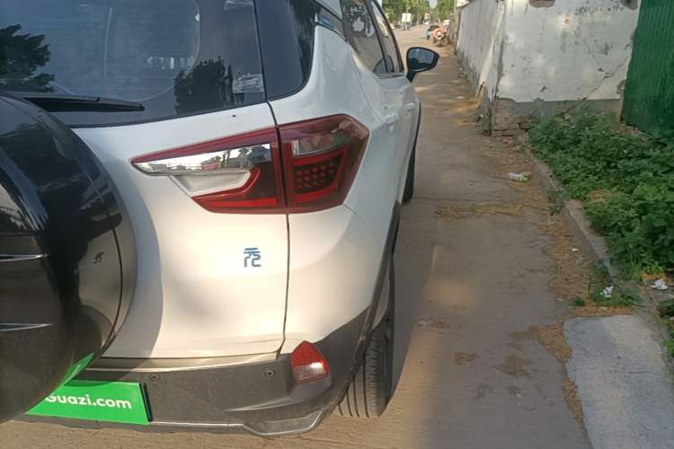 Used BYD Yuan New Energy 2018 EV360 Smart Connect Cool Edition Exterior 3