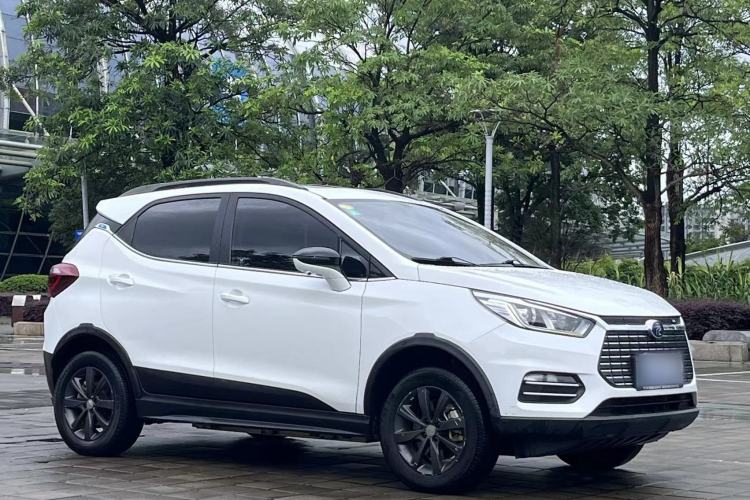 Used BYD Yuan New Energy 2018 EV360 Smart Connect Cool Edition Exterior 3
